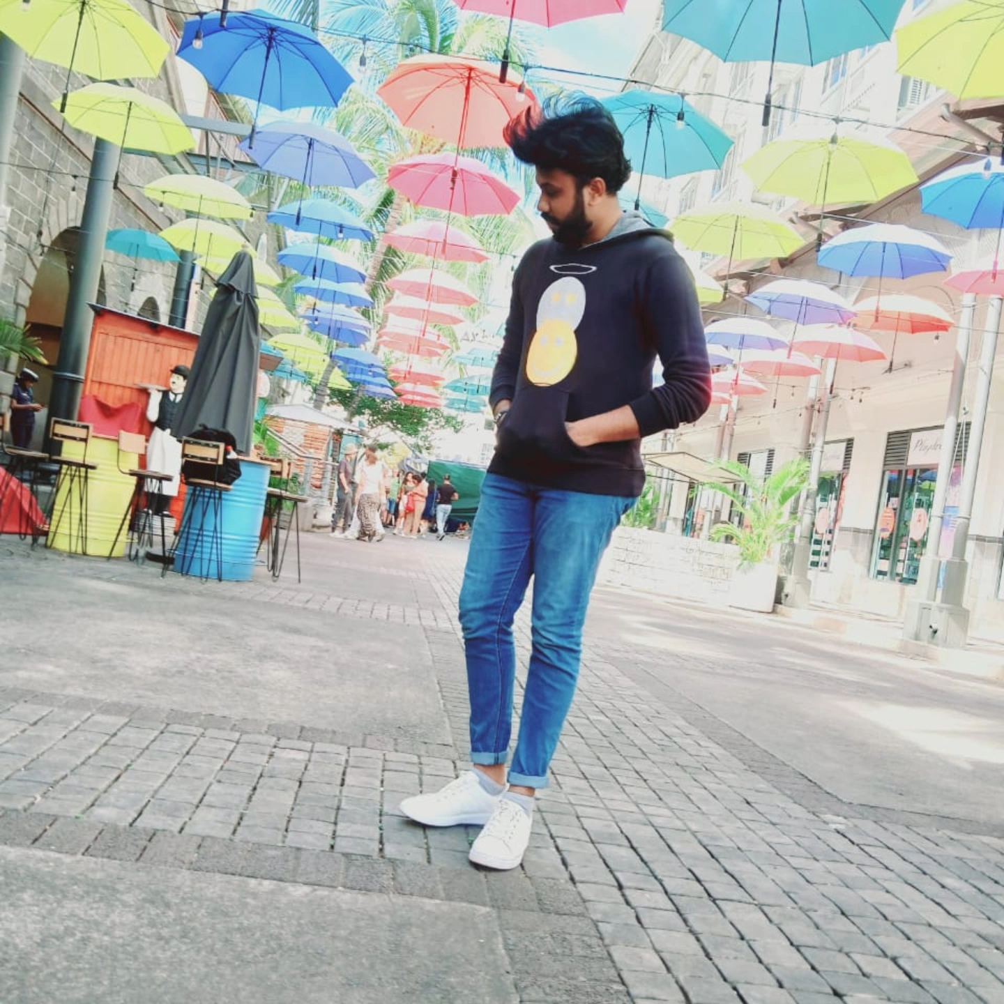 D.d s. Pasindu dilshan